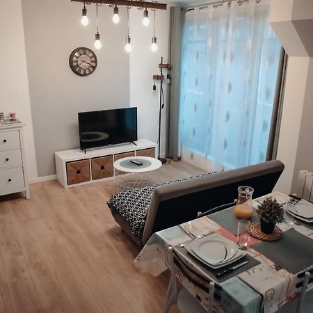 Cosy Et Moderne En Centre Ville, Fibre Haut Debit Ernée Exteriér fotografie