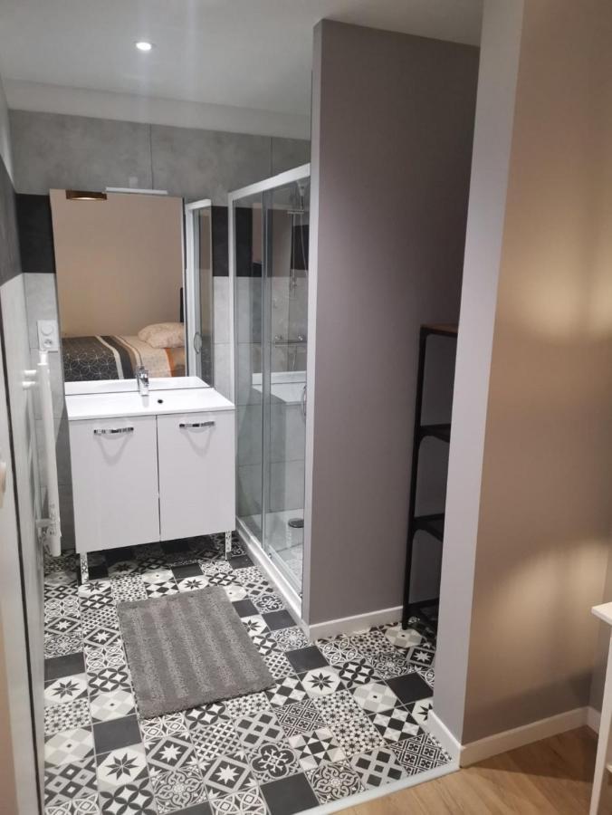 Cosy Et Moderne En Centre Ville, Fibre Haut Debit Ernée Exteriér fotografie